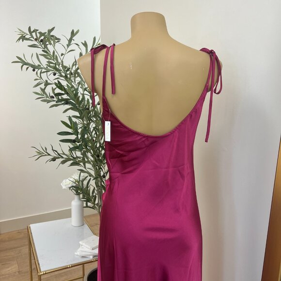 Valentine’s Lola || Lipstick. BD103 LA Divine - Picture 3 of 3